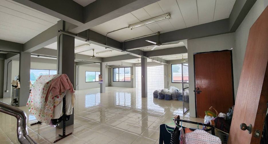 For sale retail Space in Wang Thonglang, Bangkok