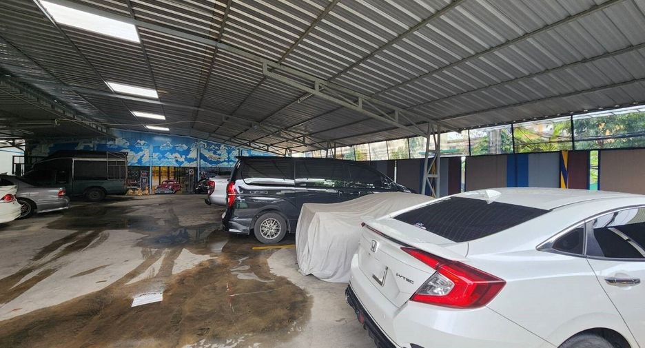 For sale retail Space in Wang Thonglang, Bangkok
