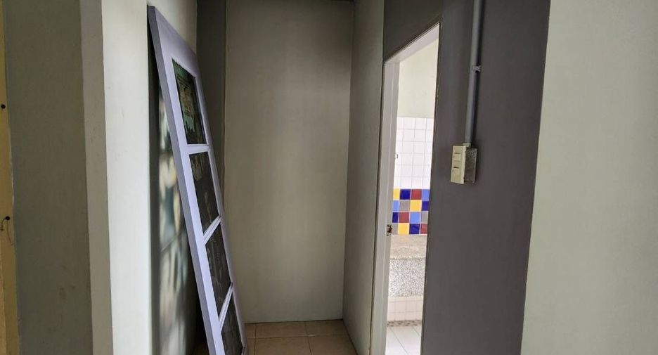 For sale retail Space in Wang Thonglang, Bangkok