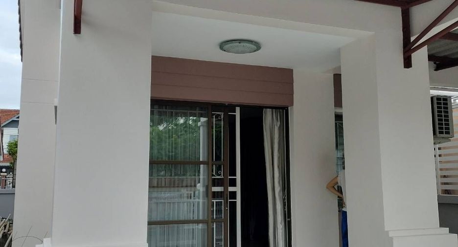 For sale 3 bedrooms house in Si Racha, Chonburi