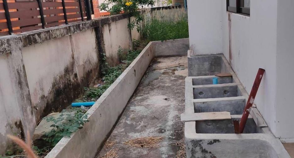 For sale 3 bedrooms house in Si Racha, Chonburi