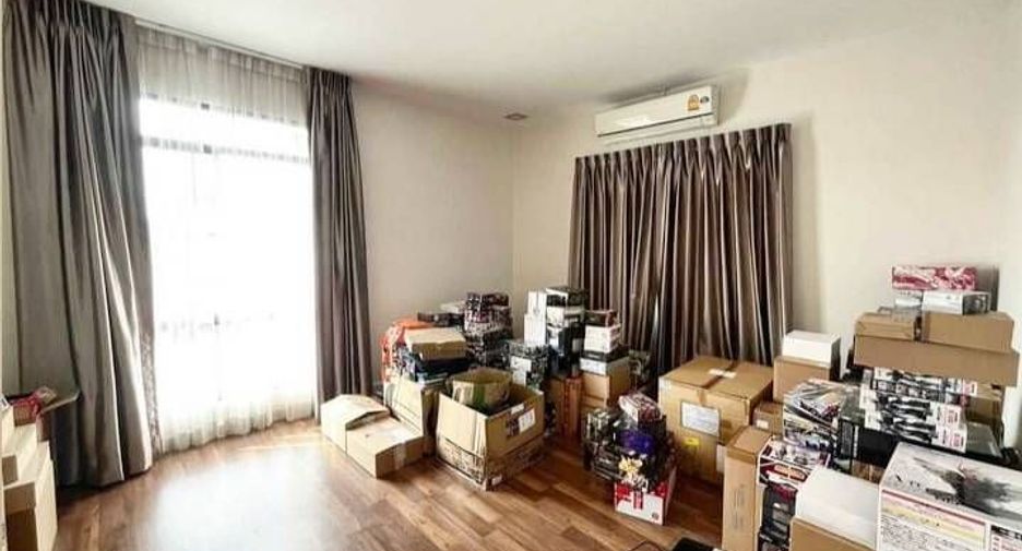 For sale 4 ベッドルーム house in Sai Mai, Bangkok