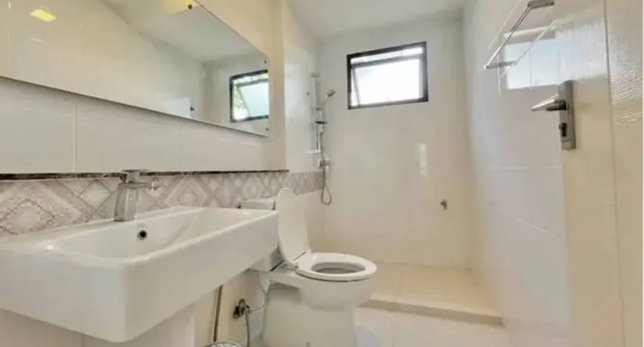 For sale 4 ベッドルーム house in Sai Mai, Bangkok
