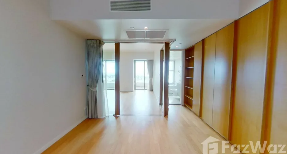 For sale 1 bed condo in Yan Nawa, Bangkok