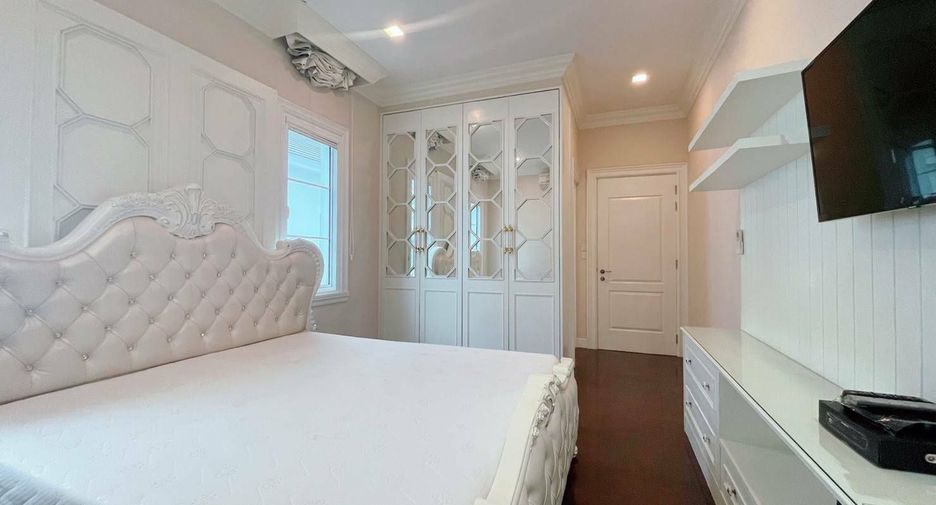 For sale and for rent 4 bedrooms house in Bang Phli, Samut Prakan