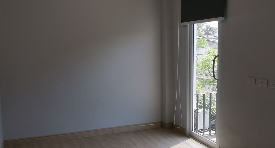 For sale and for rent 6 bedrooms house in Chatuchak, Bangkok