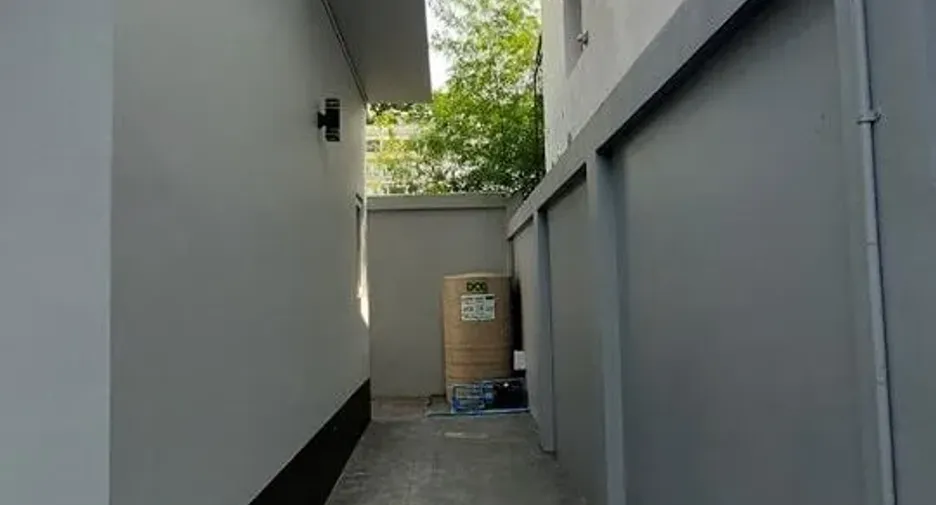 For sale and for rent 6 bedrooms house in Chatuchak, Bangkok