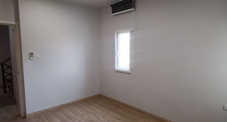 For sale and for rent 6 bedrooms house in Chatuchak, Bangkok