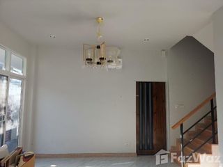 出售 和 出租 6 卧室 独立屋 在 Chatuchak, 曼谷