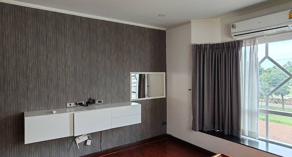 Haus zum Kauf mit 4 Zimmer in Bang Bua Thong, Nonthaburi