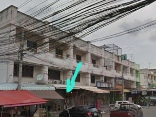For rent 4 bedrooms retail Space in Bang Pa-in, Phra Nakhon Si Ayutthaya