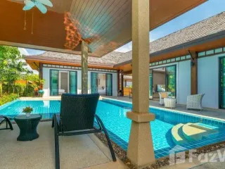 Villa zum Kauf mit 5 Zimmer in Mueang Phuket, Phuket