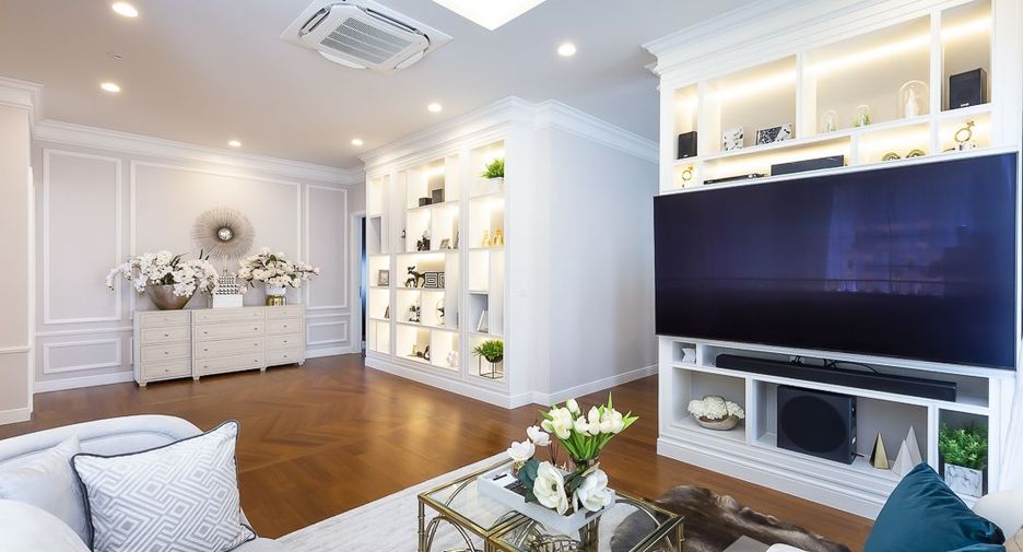 Casa en venta de 4 habitaciones en Suan Luang, Bangkok