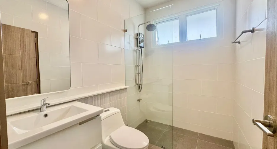 For rent 3 bedrooms house in Thalang, Phuket