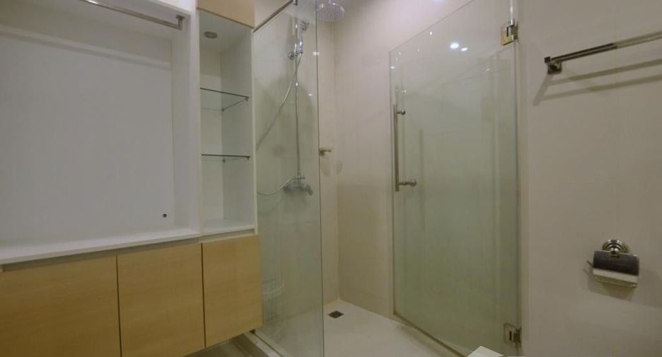 À vendre 1 chambre condo à Khan Na Yao, Bangkok