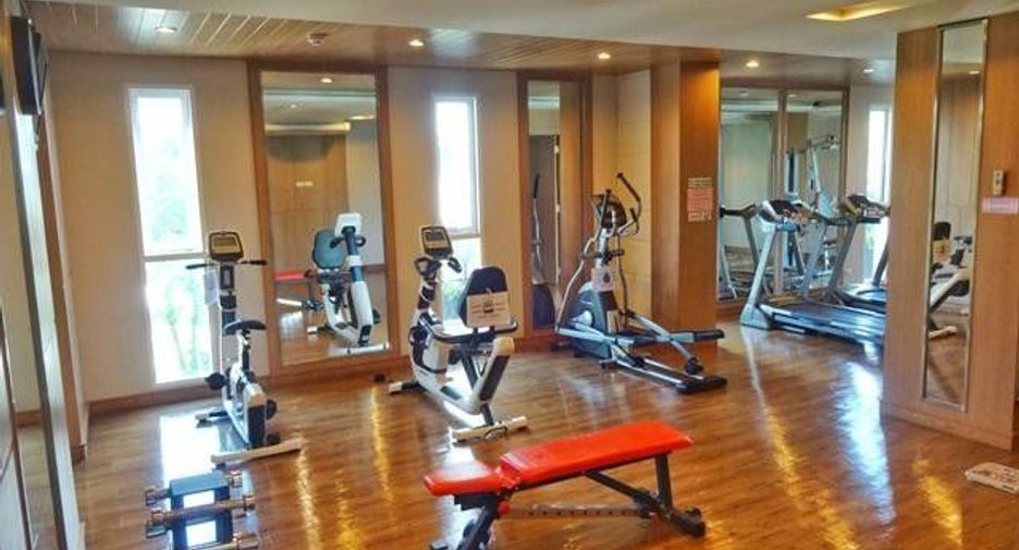 À vendre 1 chambre condo à Khan Na Yao, Bangkok