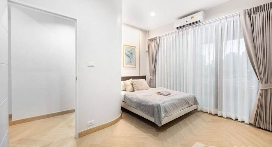 For sale 2 bedrooms condo in Khlong San, Bangkok