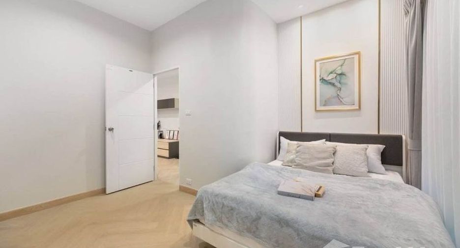 For sale 2 bedrooms condo in Khlong San, Bangkok
