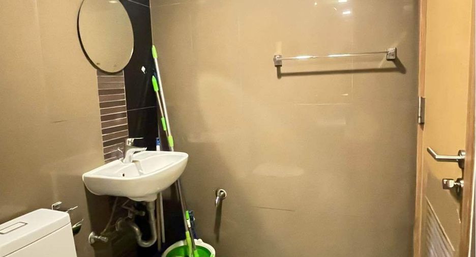 For sale 2 bedrooms condo in Watthana, Bangkok