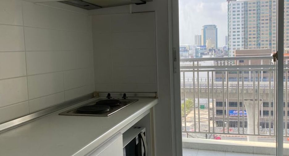 For sale 1 bed condo in Bang Phlat, Bangkok