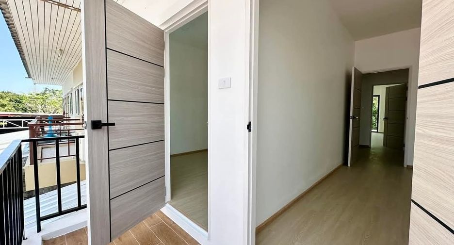 For sale 4 bedrooms house in Thalang, Phuket