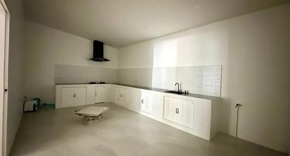 For sale 4 bedrooms house in Thalang, Phuket