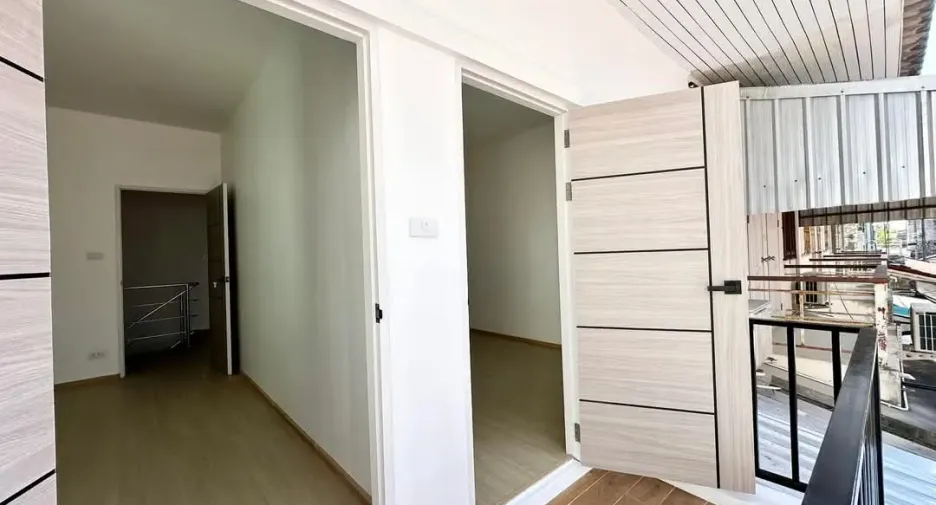 For sale 4 bedrooms house in Thalang, Phuket