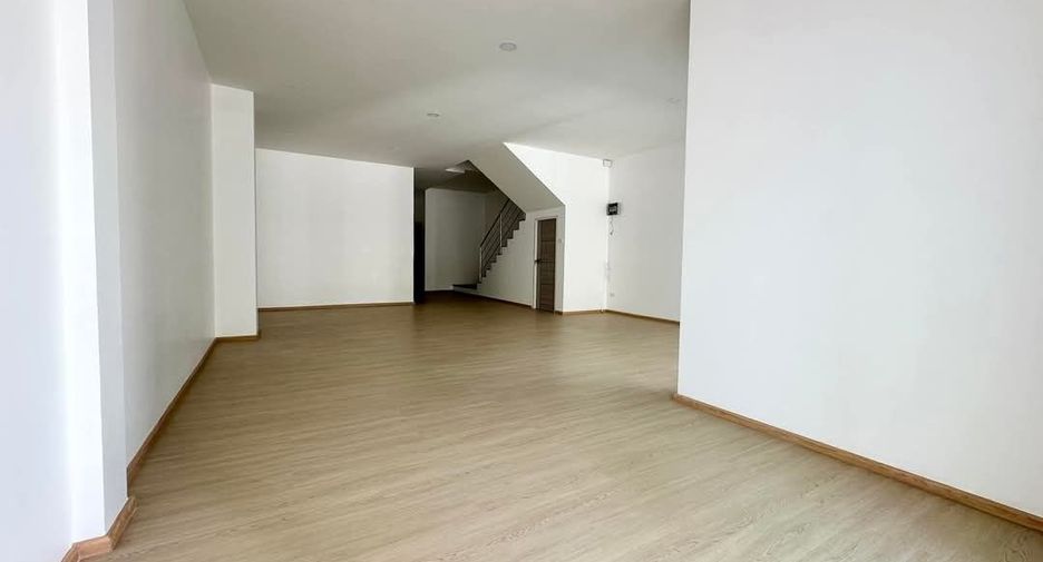 For sale 4 bedrooms house in Thalang, Phuket