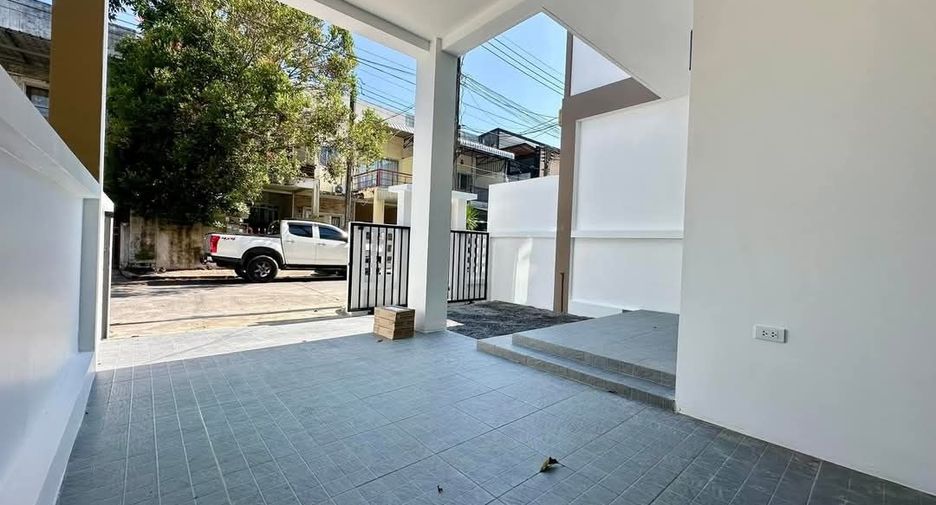 For sale 4 bedrooms house in Thalang, Phuket
