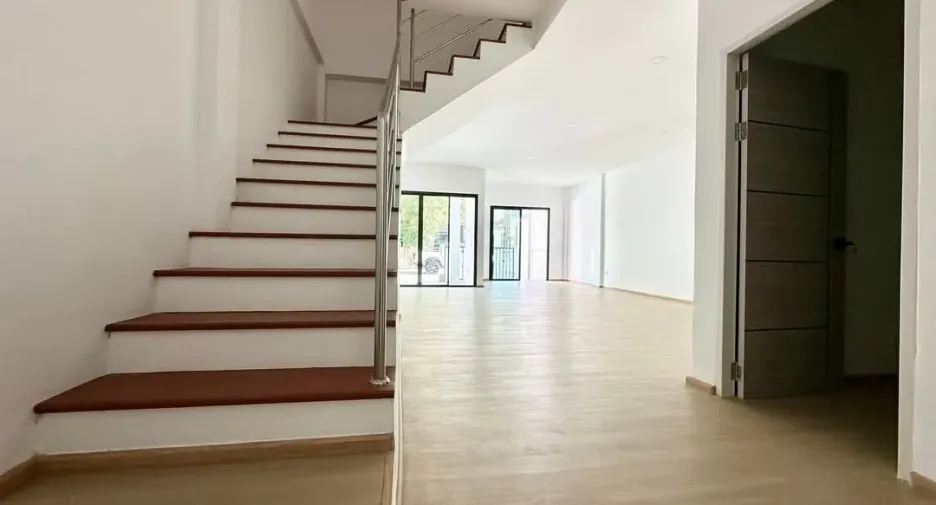 For sale 4 bedrooms house in Thalang, Phuket