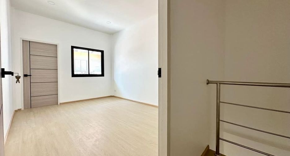 For sale 4 bedrooms house in Thalang, Phuket
