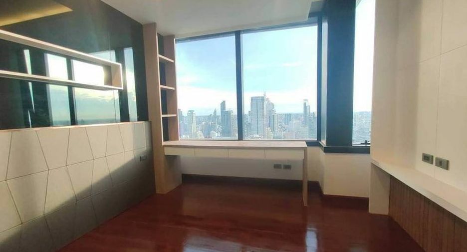 For sale and for rent 3 bedrooms condo in Bang Rak, Bangkok