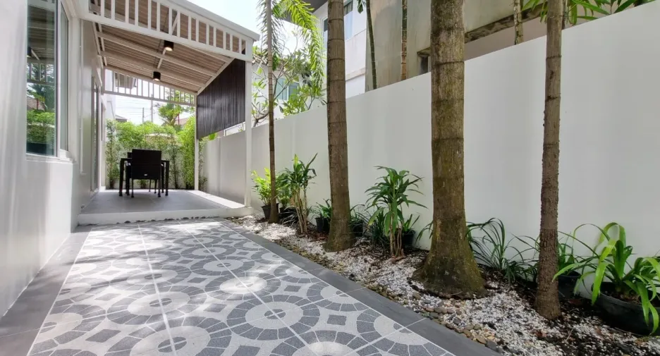 For rent 3 bedrooms house in Mueang Phuket, Phuket