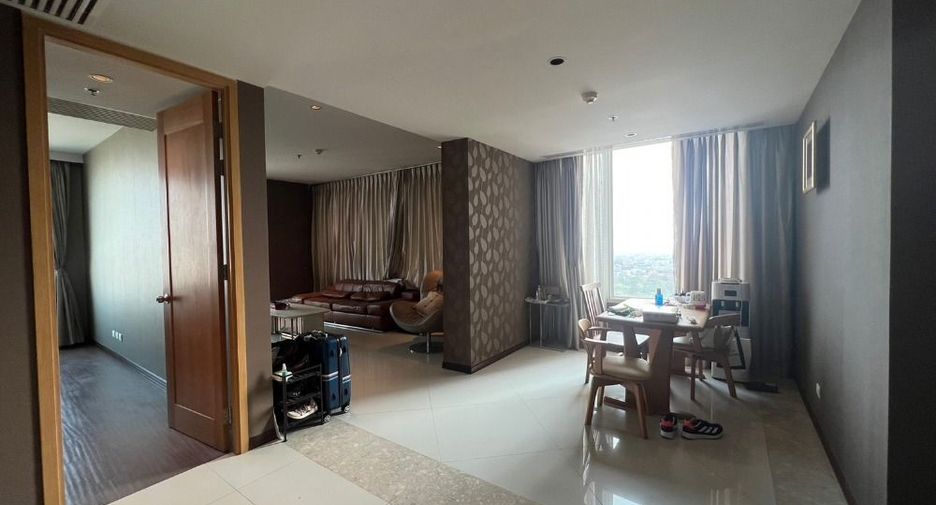 For sale 3 bedrooms condo in Sathon, Bangkok