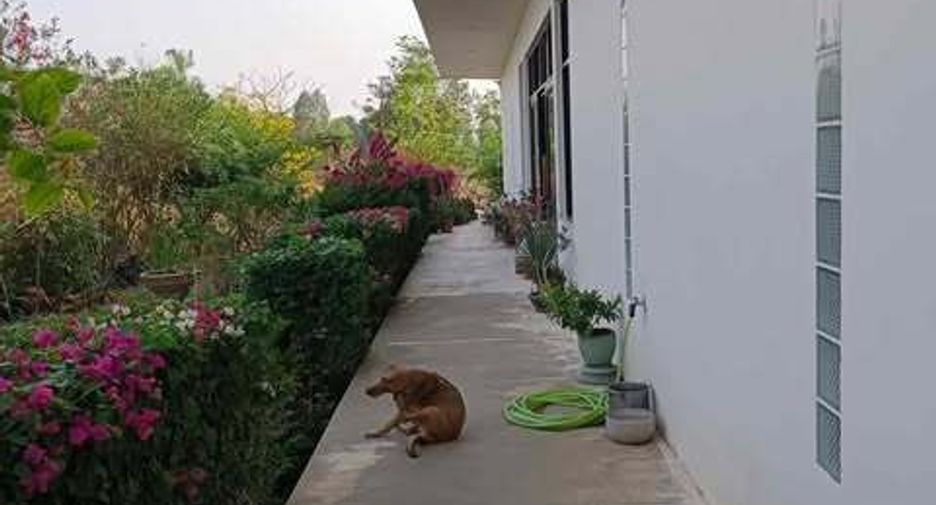 For sale 3 bedrooms villa in Mueang Surin, Surin