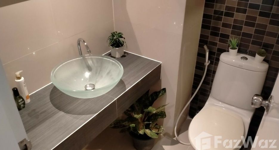 For sale and for rent 1 bed condo in Wang Thonglang, Bangkok