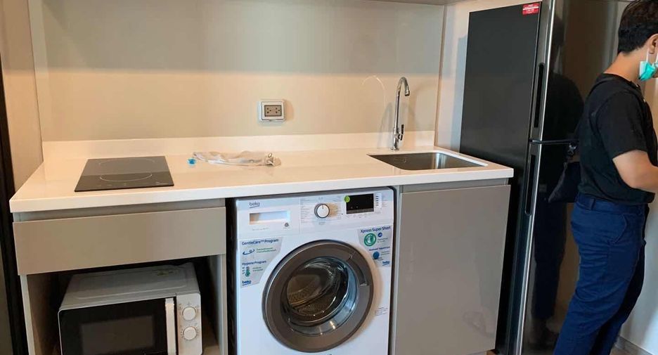 For sale studio apartment in Phra Khanong, Bangkok