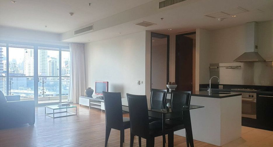For sale 2 bedrooms condo in Khlong Toei, Bangkok