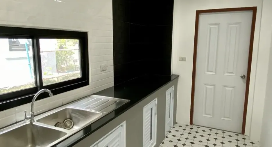 For sale 3 bedrooms house in Nikhom Phatthana, Rayong