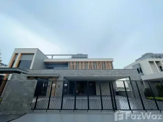 For sale 7 bedrooms house in Bang Phli, Samut Prakan