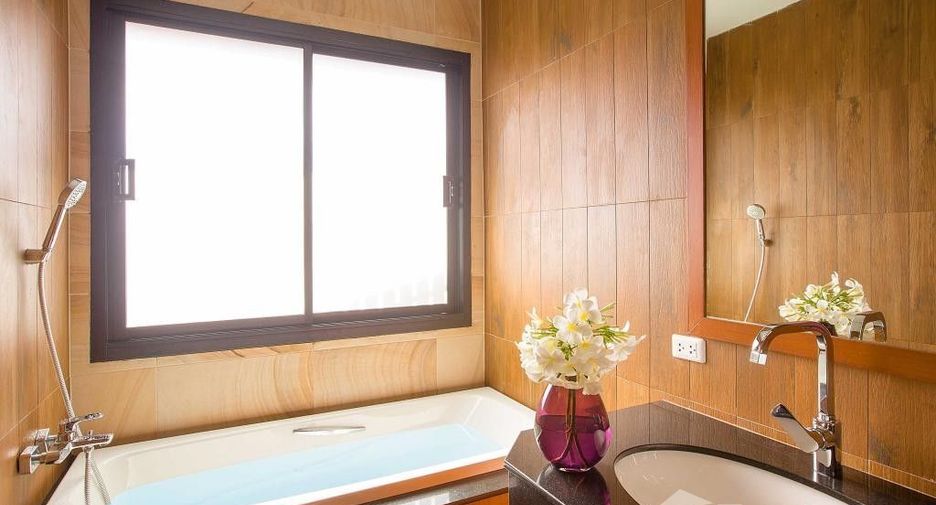 For rent 3 bedrooms villa in Mueang Phuket, Phuket
