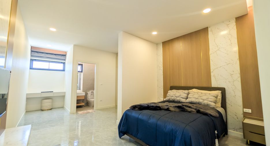 For rent 5 bedrooms house in Bang Lamung, Chonburi