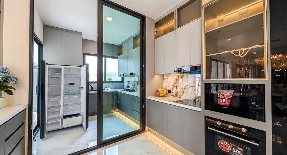 Haus zum Kauf mit 5 Zimmer in Bang Lamung, Chonburi