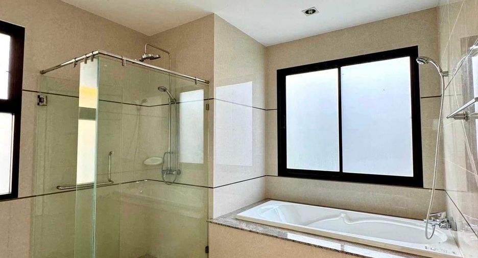 For sale 4 bedrooms house in Nong Khaem, Bangkok