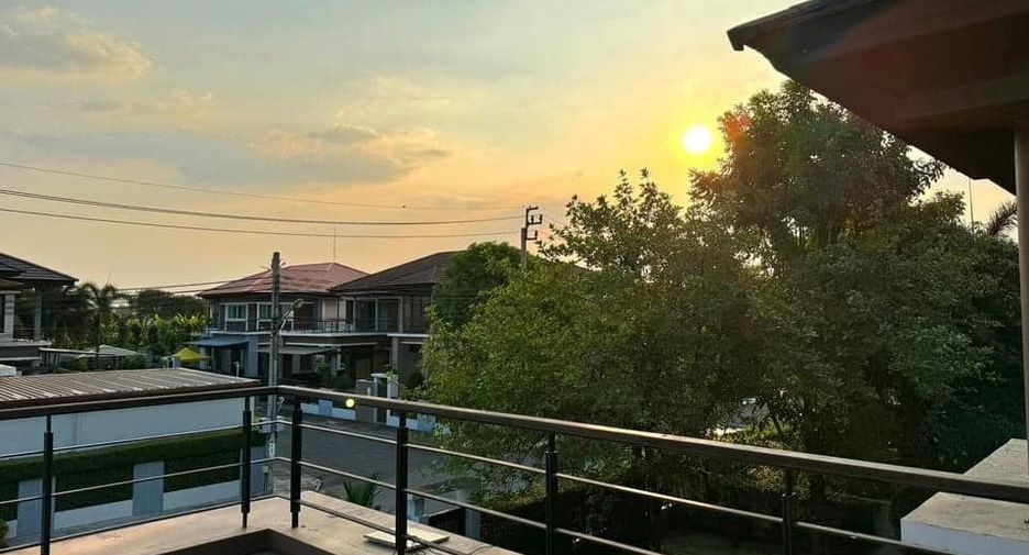 For sale 4 bedrooms house in Nong Khaem, Bangkok