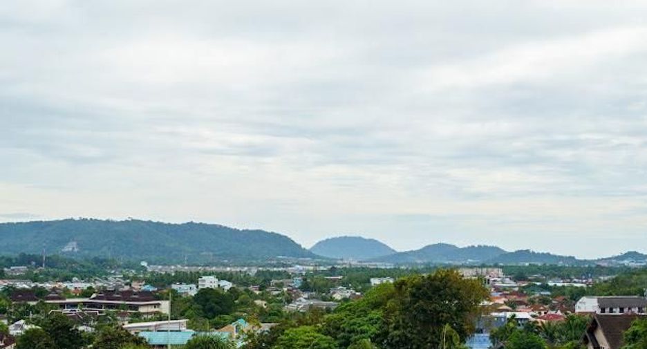 For sale 6 bedrooms villa in Kathu, Phuket