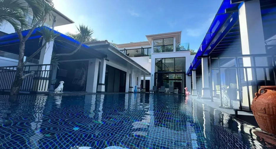 For sale 6 bedrooms villa in Kathu, Phuket