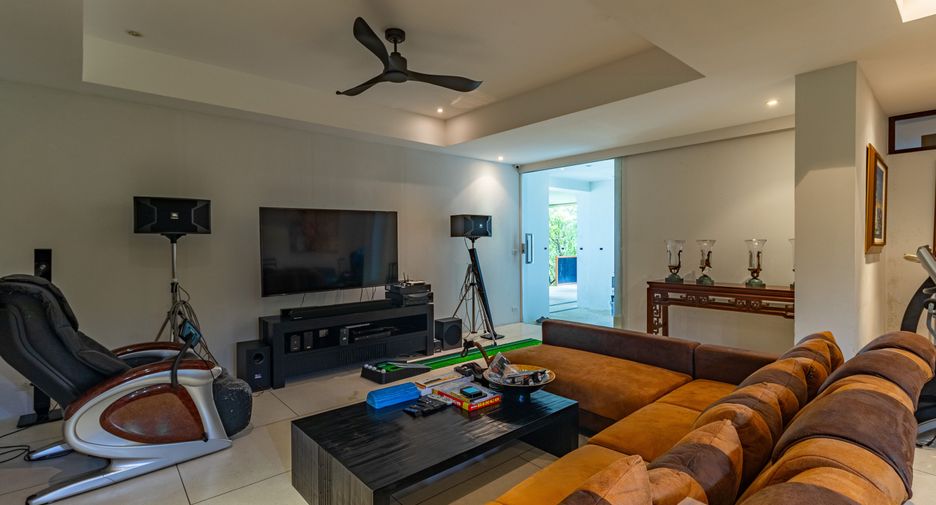 For sale and for rent 5 bedrooms villa in Thalang, Phuket