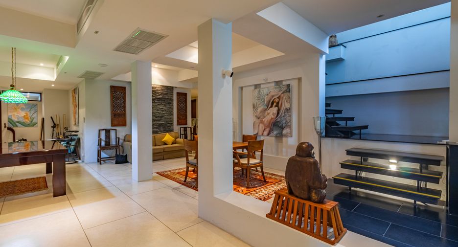 Villa en venta y en alquiler de 5 habitaciones en Thalang, Phuket