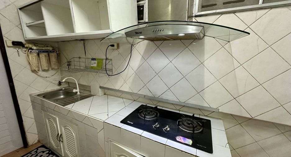 Casa en alquiler de 3 habitaciones en Bang Lamung, Chonburi